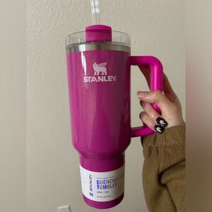 Stanley Pink Quencher Tumbler 40 oz
